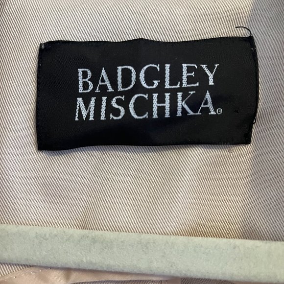 Badgley Mischka Faux Leather Trim Long Trench Coat, ASO Megan Markle, Size M - Picture 5 of 6